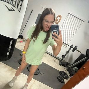 Meet your Posher, C h a r l i e